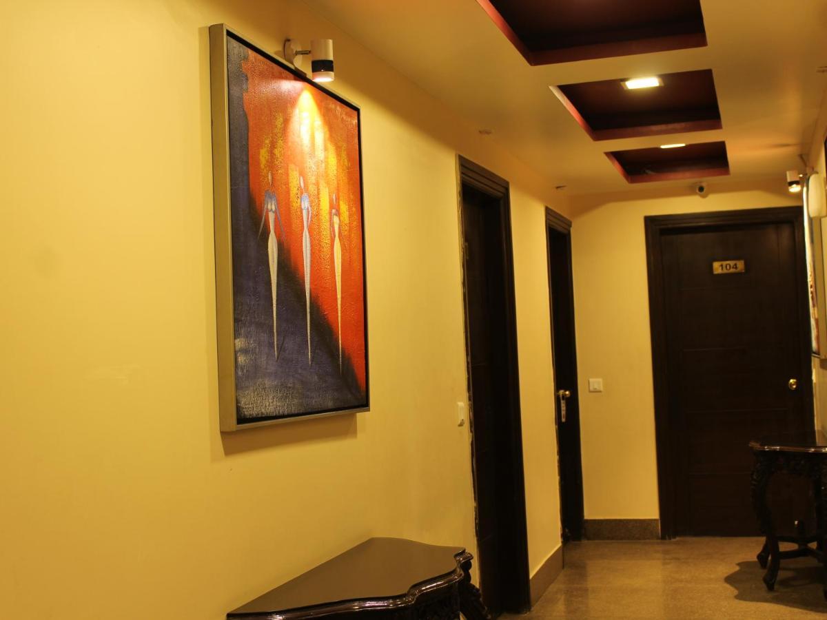 Karan Holidays Delhi  Exterior photo